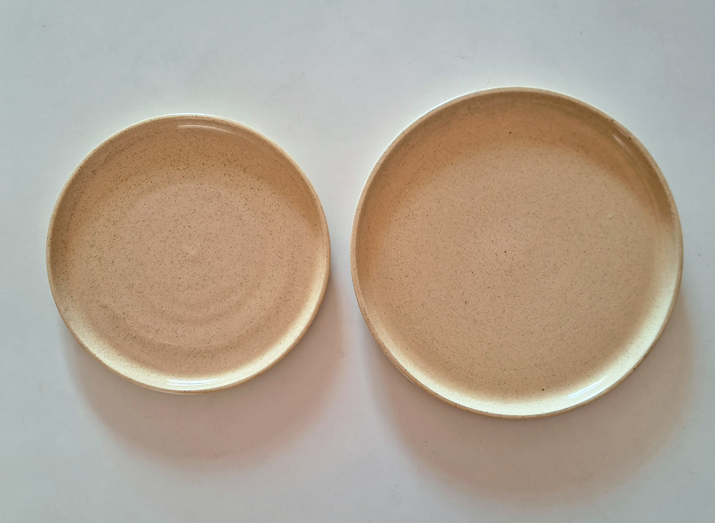Platos redondos 20cm/24cm moteado ligero