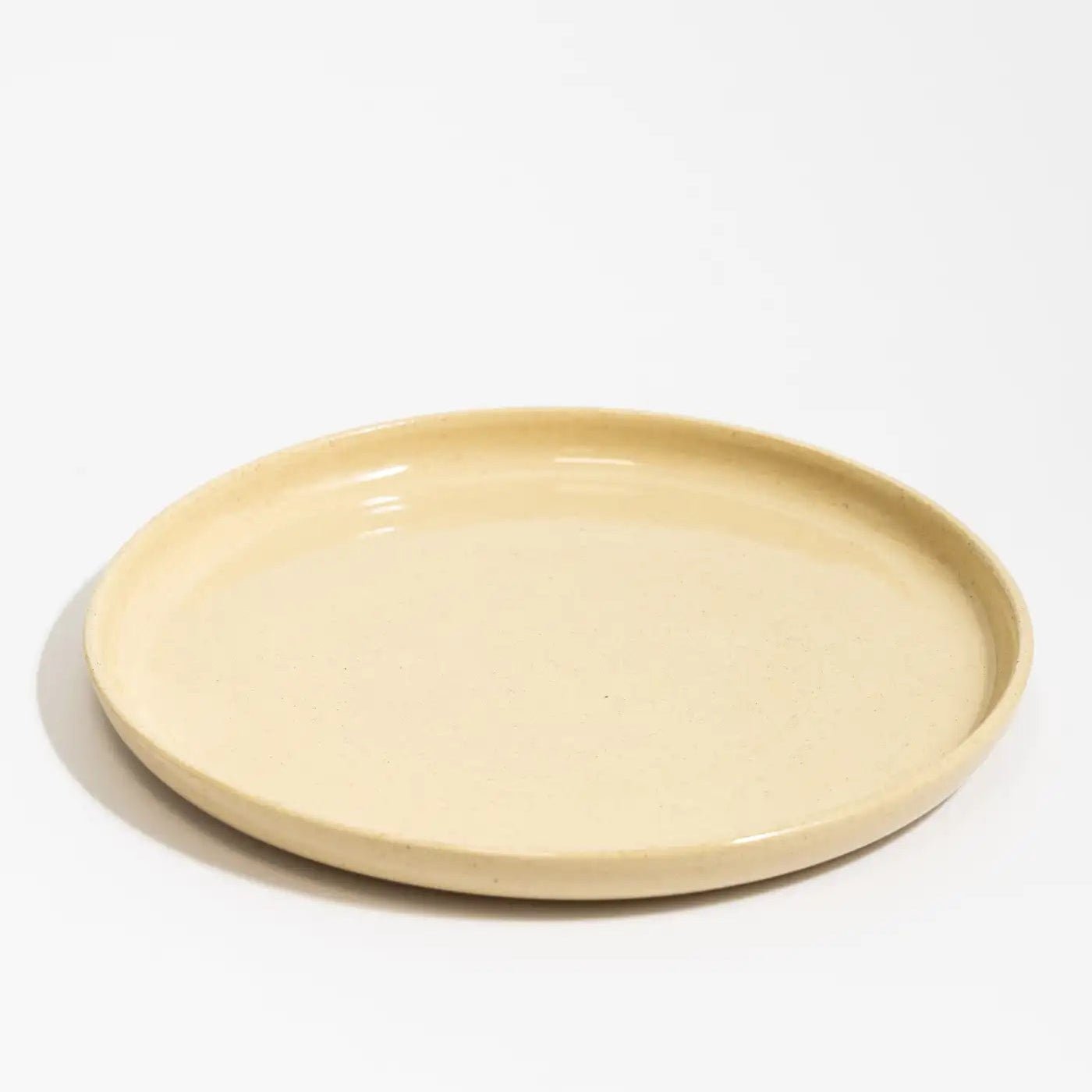 Platos redondos 20cm/24cm moteado ligero - estudio quiral